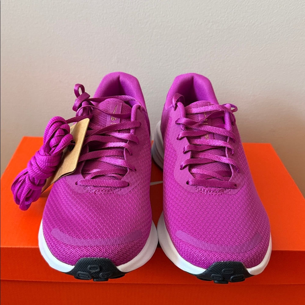 Nike Revolution 7 Fuchsia Pink White FB2208-501 Women’s Size 10.5 - Picture 3 of 6